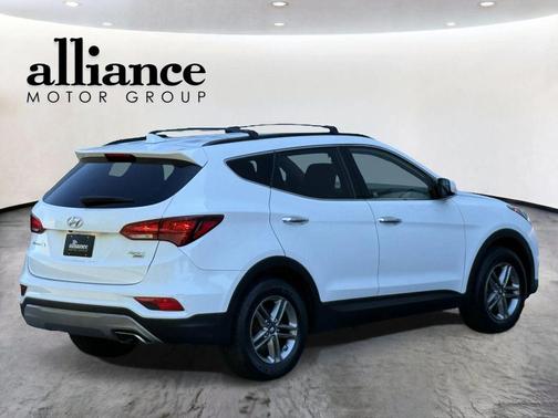 Frost White Pearl 2017 Hyundai Santa Fe Sport 2.4L
