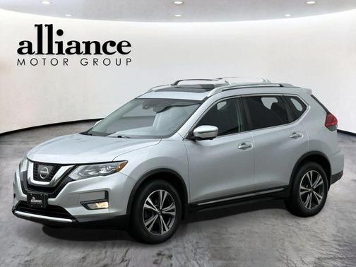 Brilliant Silver 2017 Nissan Rogue SL