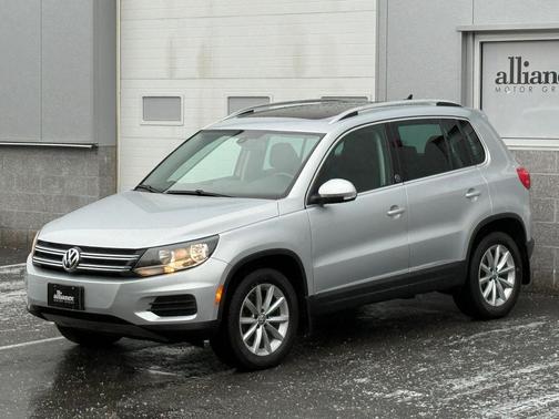2017 Volkswagen Tiguan 2.0T Wolfsburg Edition