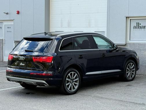 2017 Audi Q7 3.0T Premium