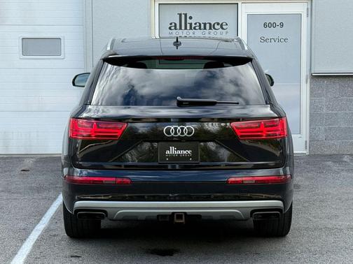 2017 Audi Q7 3.0T Premium