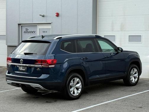 2018 Volkswagen Atlas SE 4Motion w/Tech Pkg Sport Utility 4D