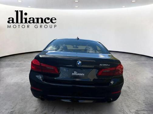 Black 2019 BMW 530e xDrive iPerformance