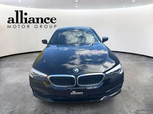 Black 2019 BMW 530e xDrive iPerformance