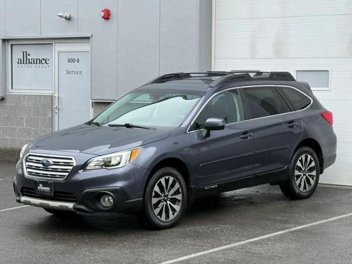 Gray 2017 Subaru Outback 3.6R Limited