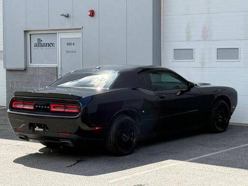 2018 Dodge Challenger SXT