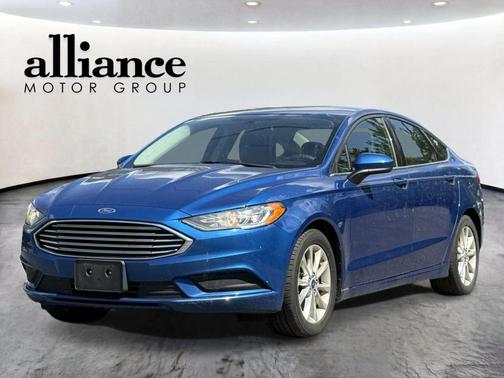 Lightning Blue 2017 Ford Fusion SE
