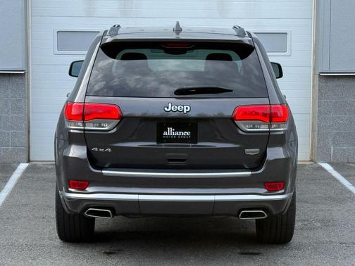 2018 Jeep Grand Cherokee Summit