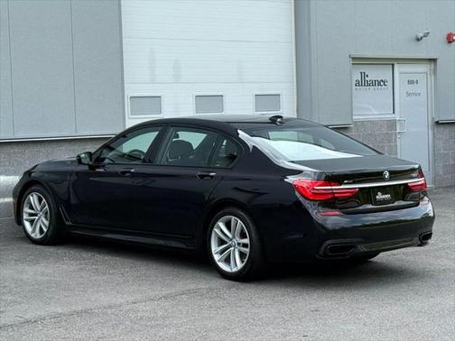 2016 BMW 750 i xDrive