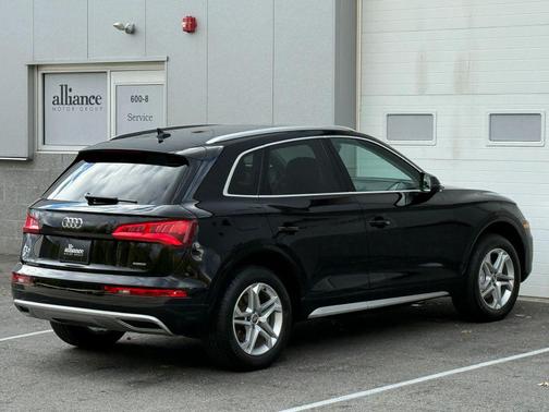 2019 Audi Q5 45 Premium