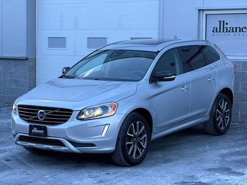 2017 Volvo XC60 T6 Dynamic
