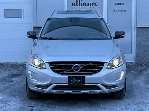 2017 Volvo XC60 T6 Dynamic