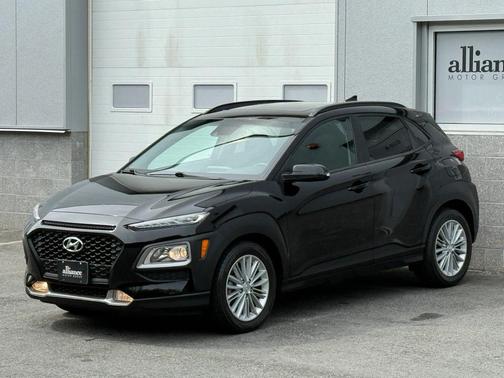 2021 Hyundai KONA SEL Plus