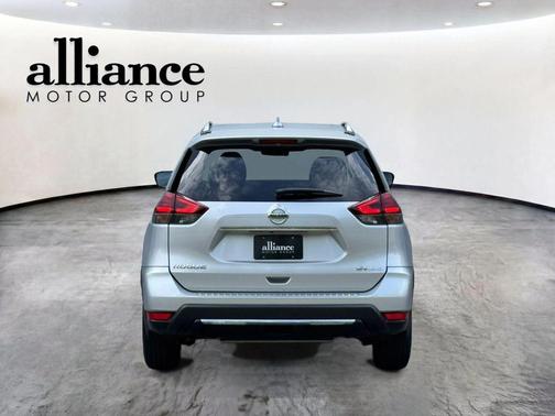 Brilliant Silver 2017 Nissan Rogue SV