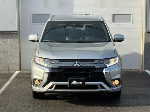 2022 Mitsubishi Outlander PHEV SEL