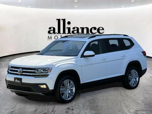 Pure White 2020 Volkswagen Atlas 3.6L SE w/Technology