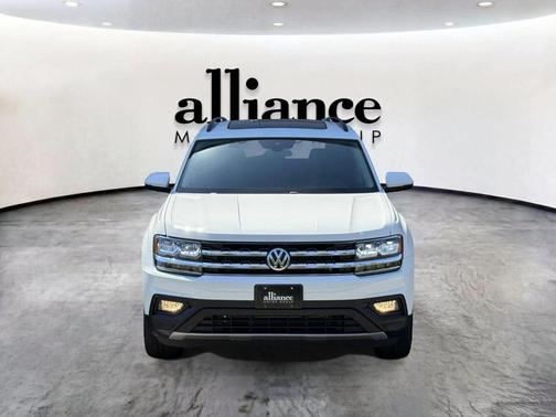 Pure White 2020 Volkswagen Atlas 3.6L SE w/Technology