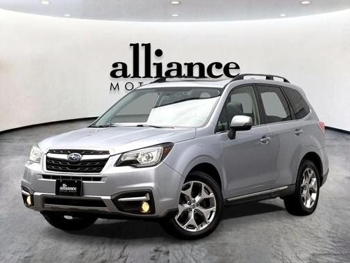 Ice Silver Metallic 2017 Subaru Forester 2.5i Touring