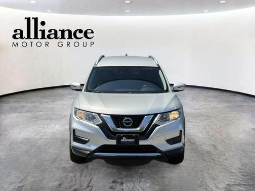 Brilliant Silver Metallic 2020 Nissan Rogue SV