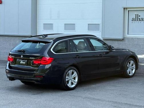 2019 BMW 330 xDrive