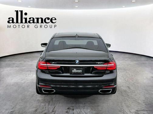 Black 2016 BMW 750 i xDrive
