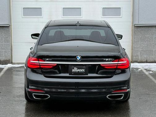 2016 BMW 750 i xDrive