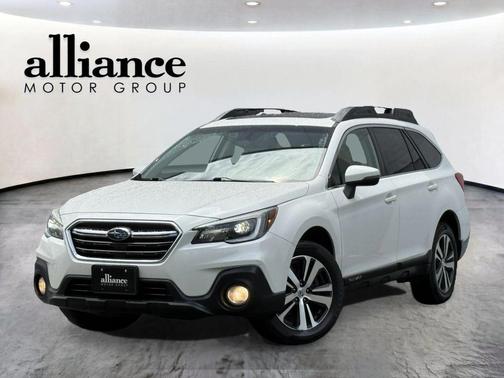 Crystal White Pearl 2019 Subaru Outback 2.5i Limited