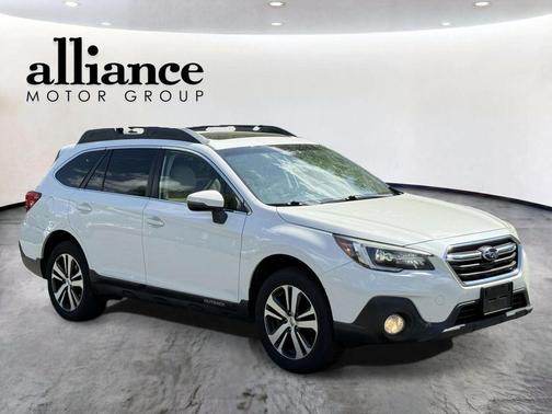 Crystal White Pearl 2019 Subaru Outback 2.5i Limited