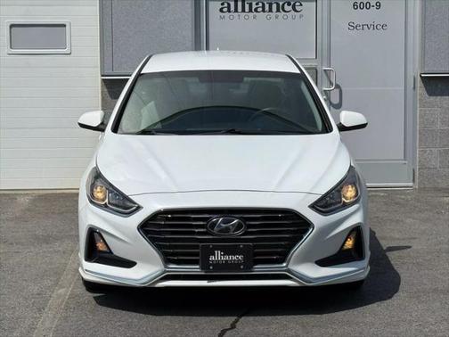 2019 Hyundai SONATA SE
