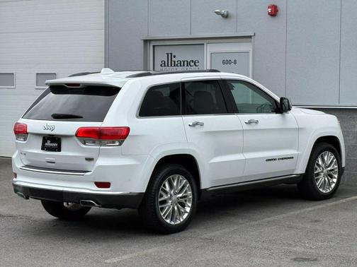 2018 Jeep Grand Cherokee Summit