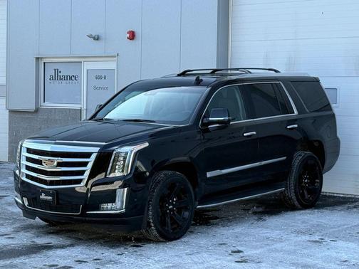 2017 Cadillac Escalade Luxury