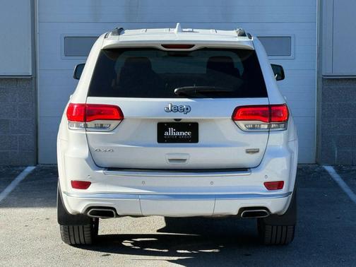 2019 Jeep Grand Cherokee Summit