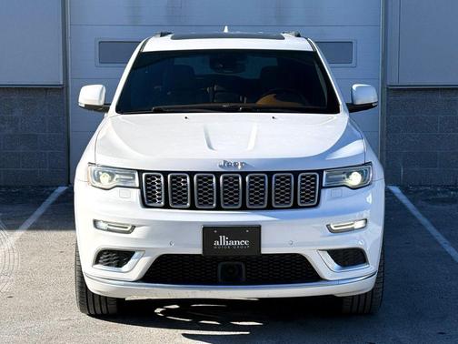 2019 Jeep Grand Cherokee Summit