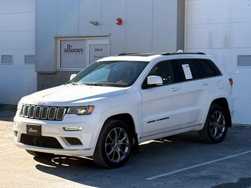 2019 Jeep Grand Cherokee Summit