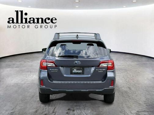 Gray 2017 Subaru Outback 3.6R Limited