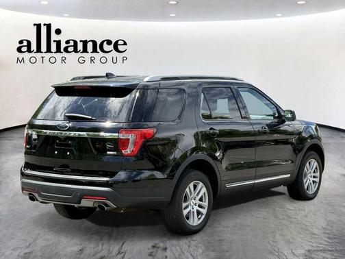 Shadow Black 2018 Ford Explorer XLT