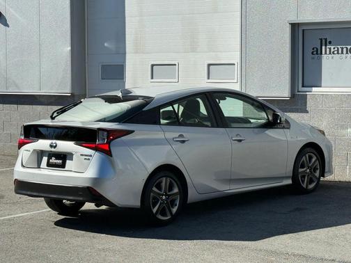 2020 Toyota Prius XLE