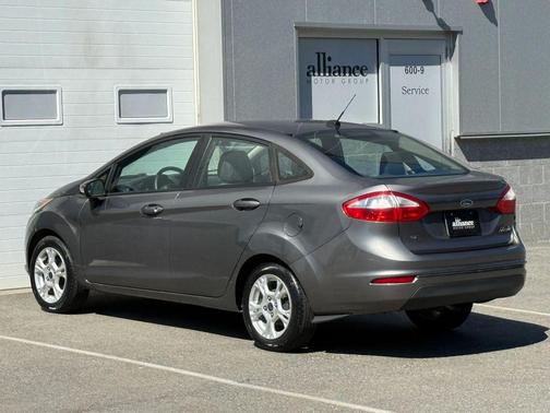 Storm Gray Metallic 2014 Ford Fiesta SE
