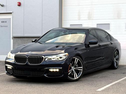2016 BMW 740 740i Sedan 4D