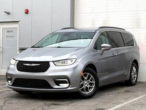 2021 Chrysler Pacifica Touring