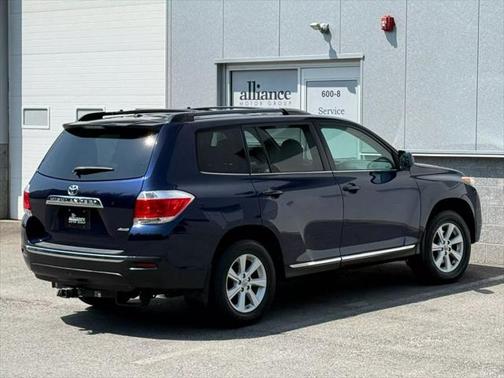 2012 Toyota Highlander SE