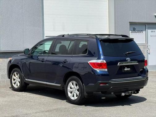 2012 Toyota Highlander SE