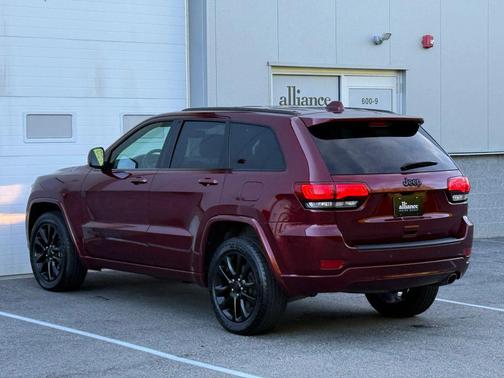 2020 Jeep Grand Cherokee Altitude