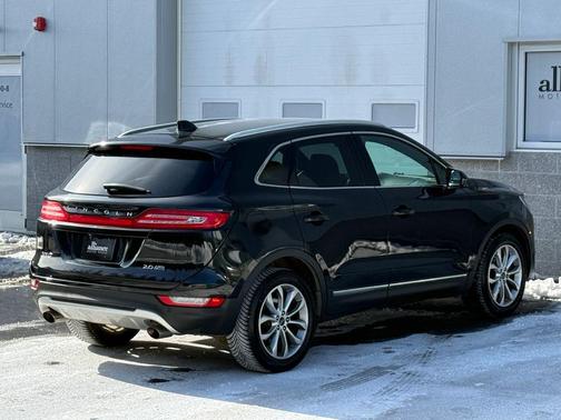 2015 Lincoln MKC Base