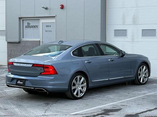2017 Volvo S90 T6 Inscription