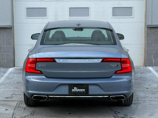 2017 Volvo S90 T6 Inscription