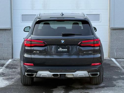 2021 BMW X5 PHEV xDrive45e