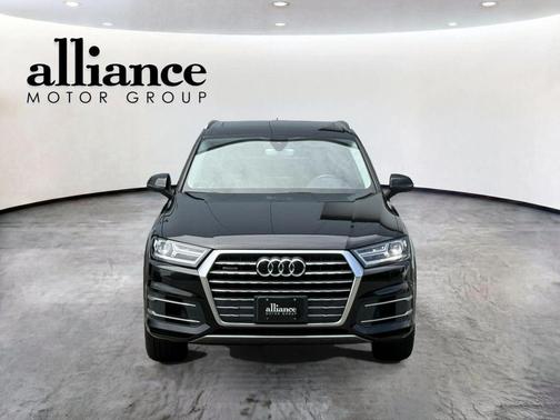 Black 2017 Audi Q7 3.0T Premium