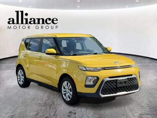 Solar Yellow 2020 Kia Soul LX
