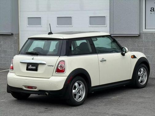 2011 MINI Cooper Base